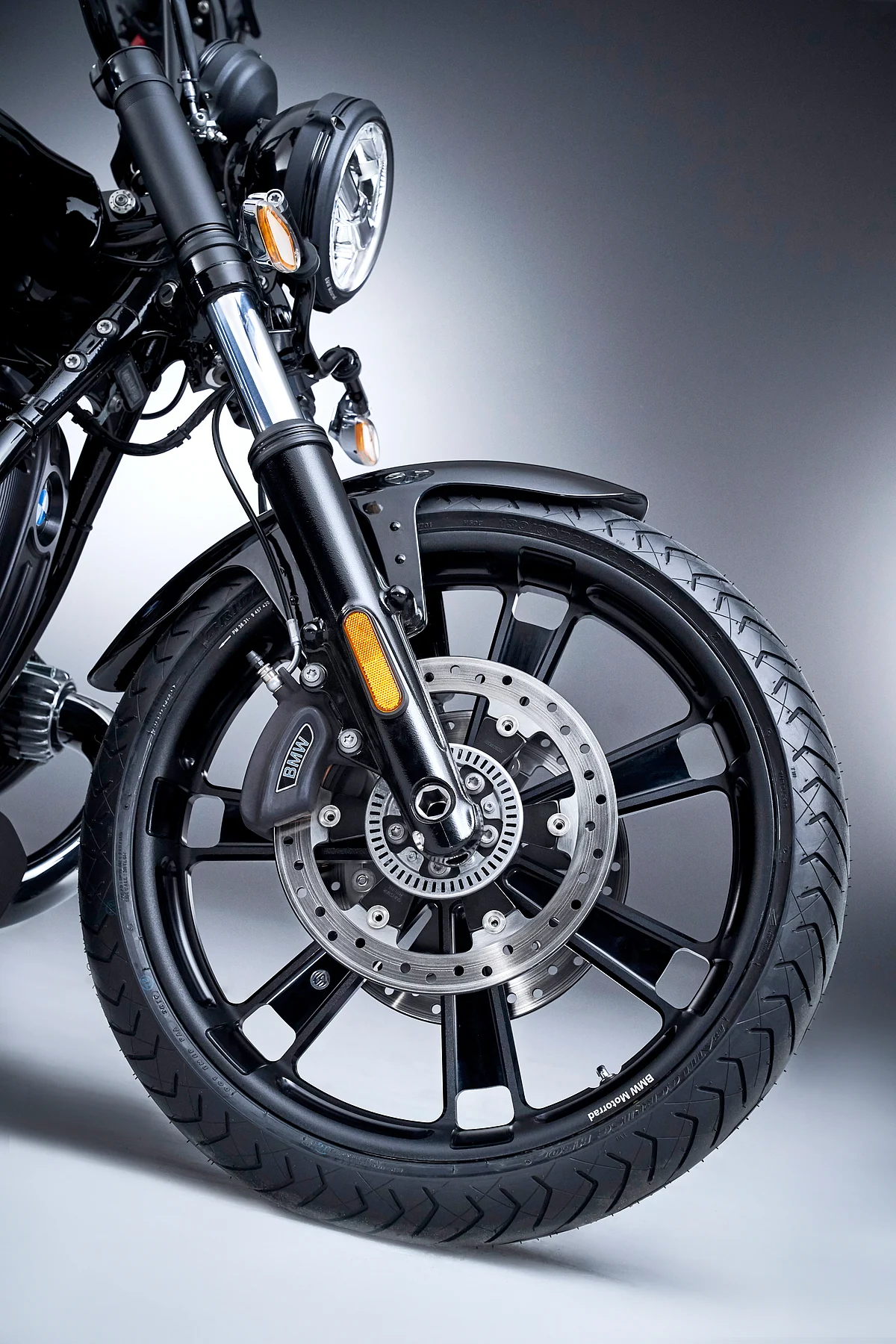 BMW R 18 custom wheels