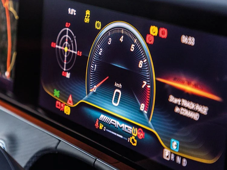 The two 12.3-inch displays make up the instrument cluster and
infotainment system