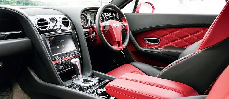 Continental cabin is pure opulence with a hint of decadence. It might be a 300+kmph car but it does not sacrifice comfort at the altar of speed