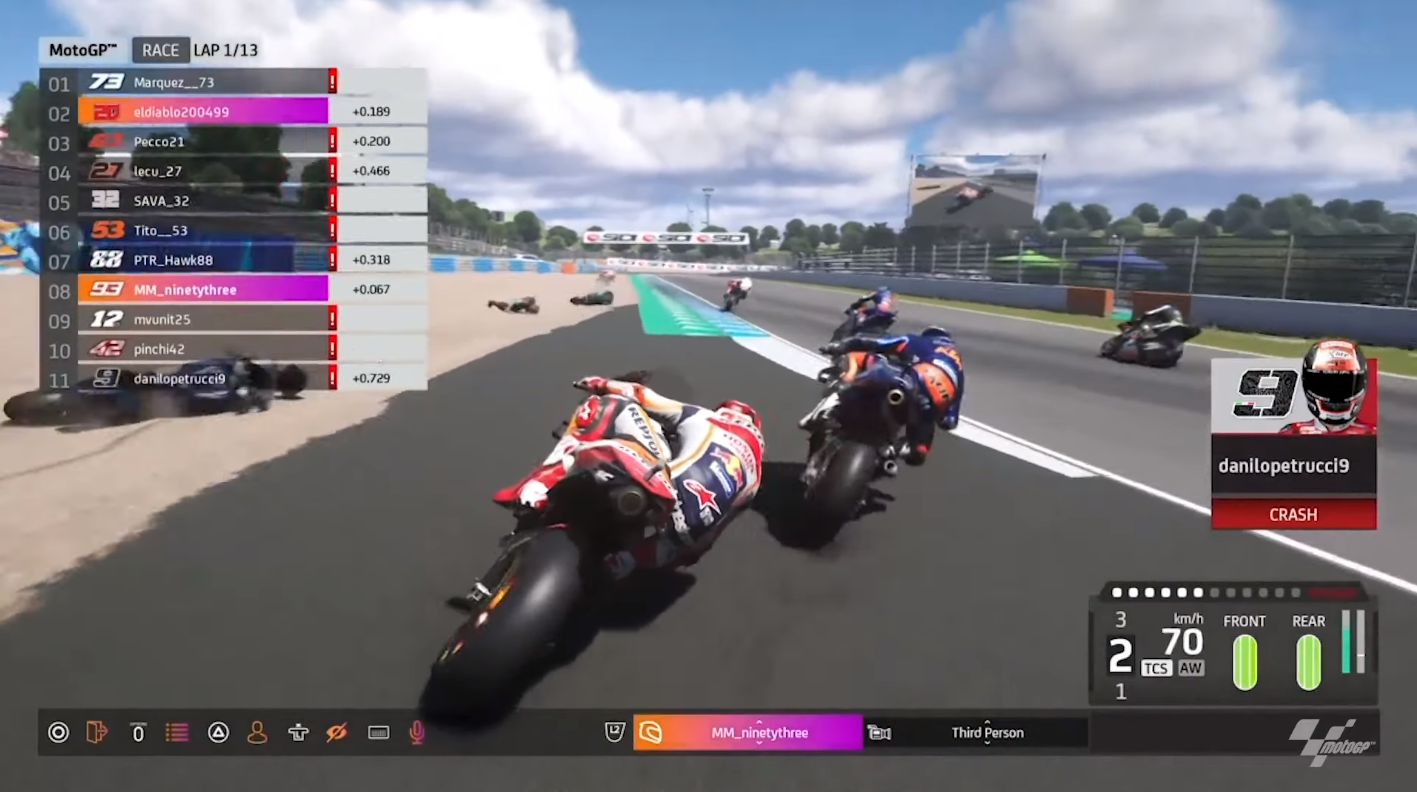 Crashes at Lap 1 Corner 1