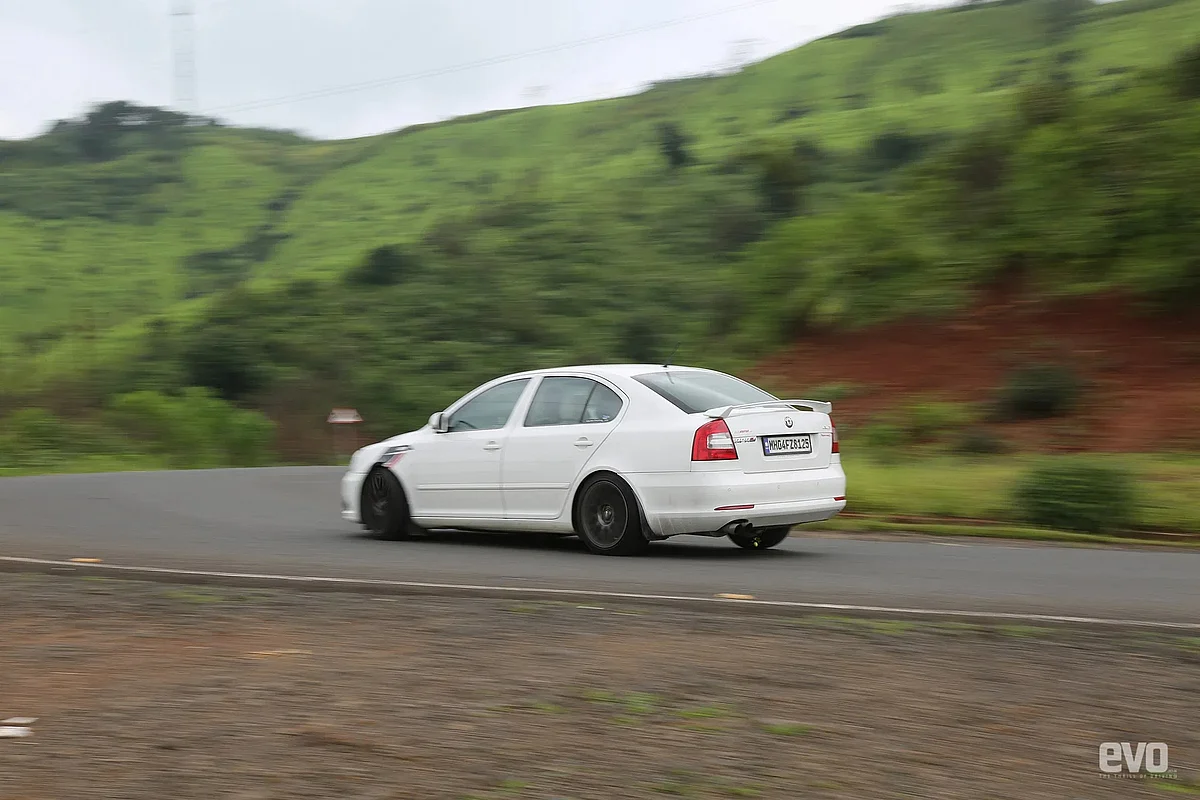 The Laura was basically a style job on the Octavia, with a 6-speed 'box and 10 more bhp