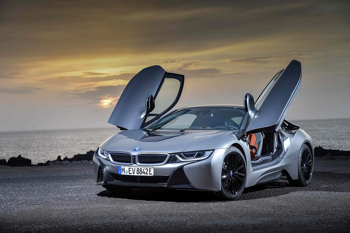 The i8 looks modern while being true to its origins