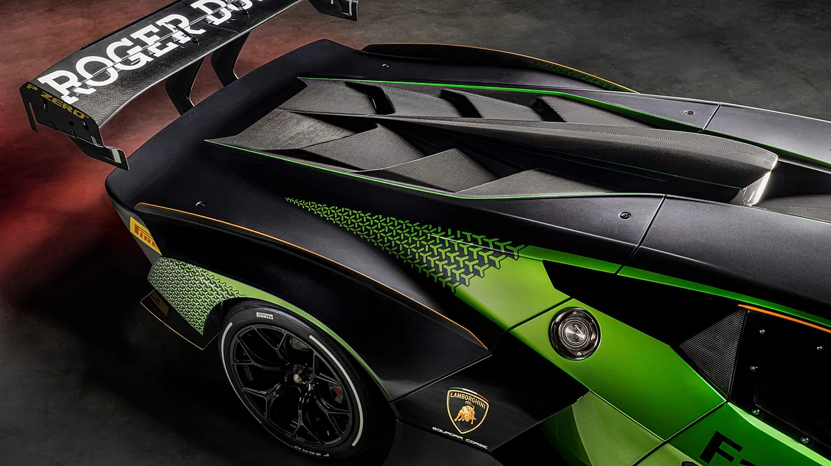 Aircraft-grade rear wing lives up to the hype