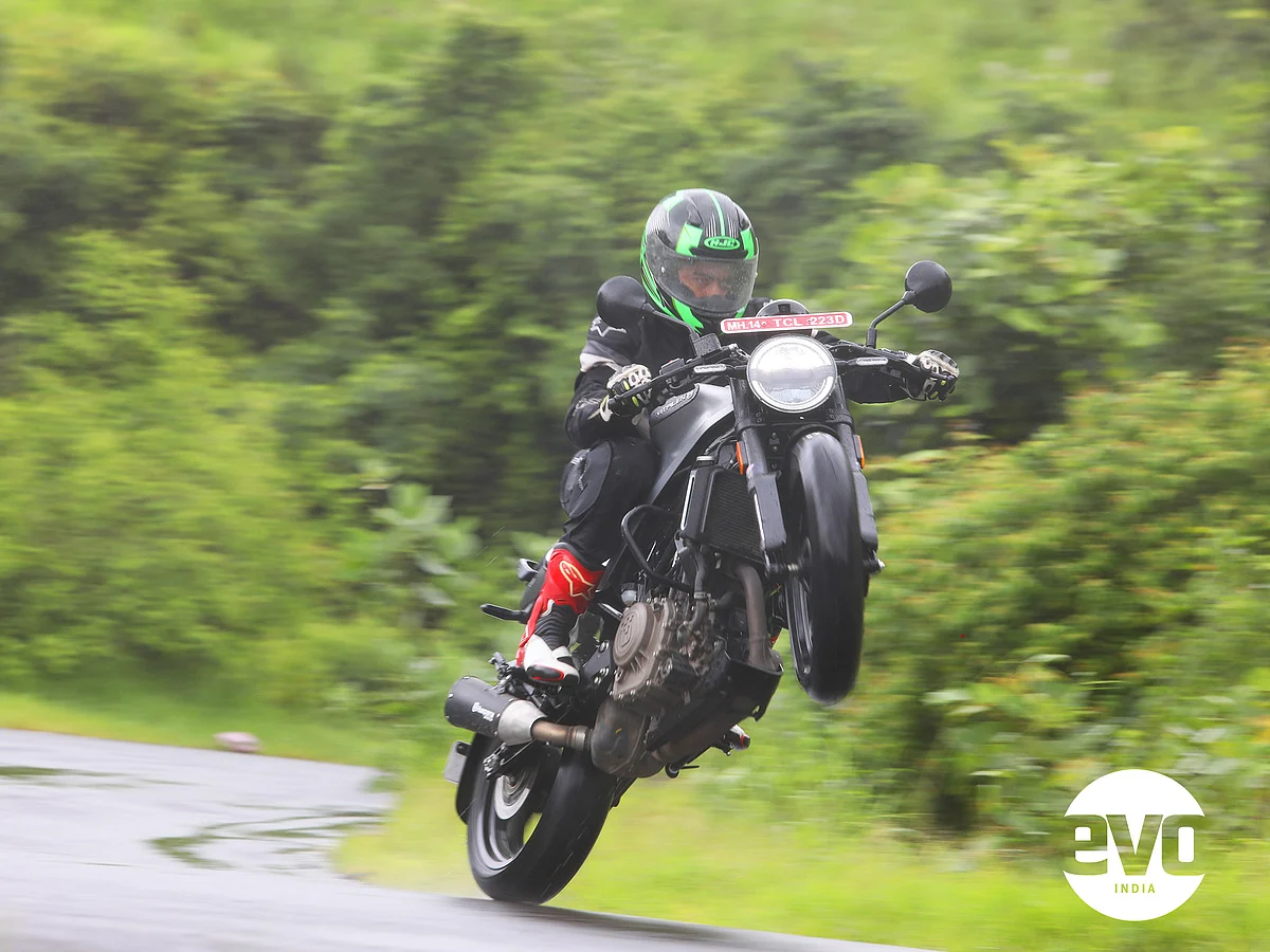 29.5bhp is identical to what the 250 Duke makes