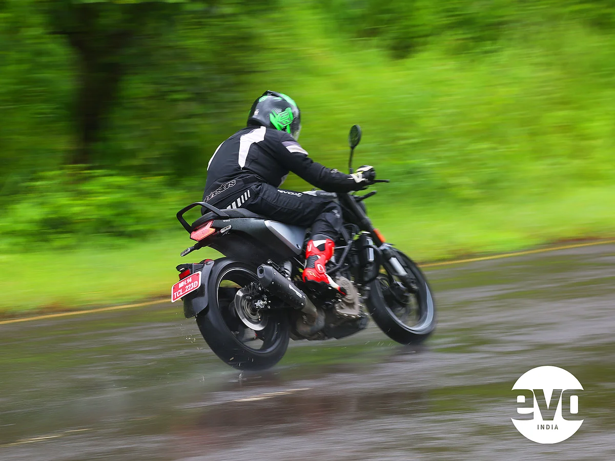 The bikes feel very stable in the corners