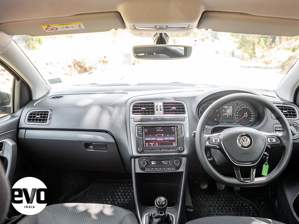 Volkswagen Polo cabin