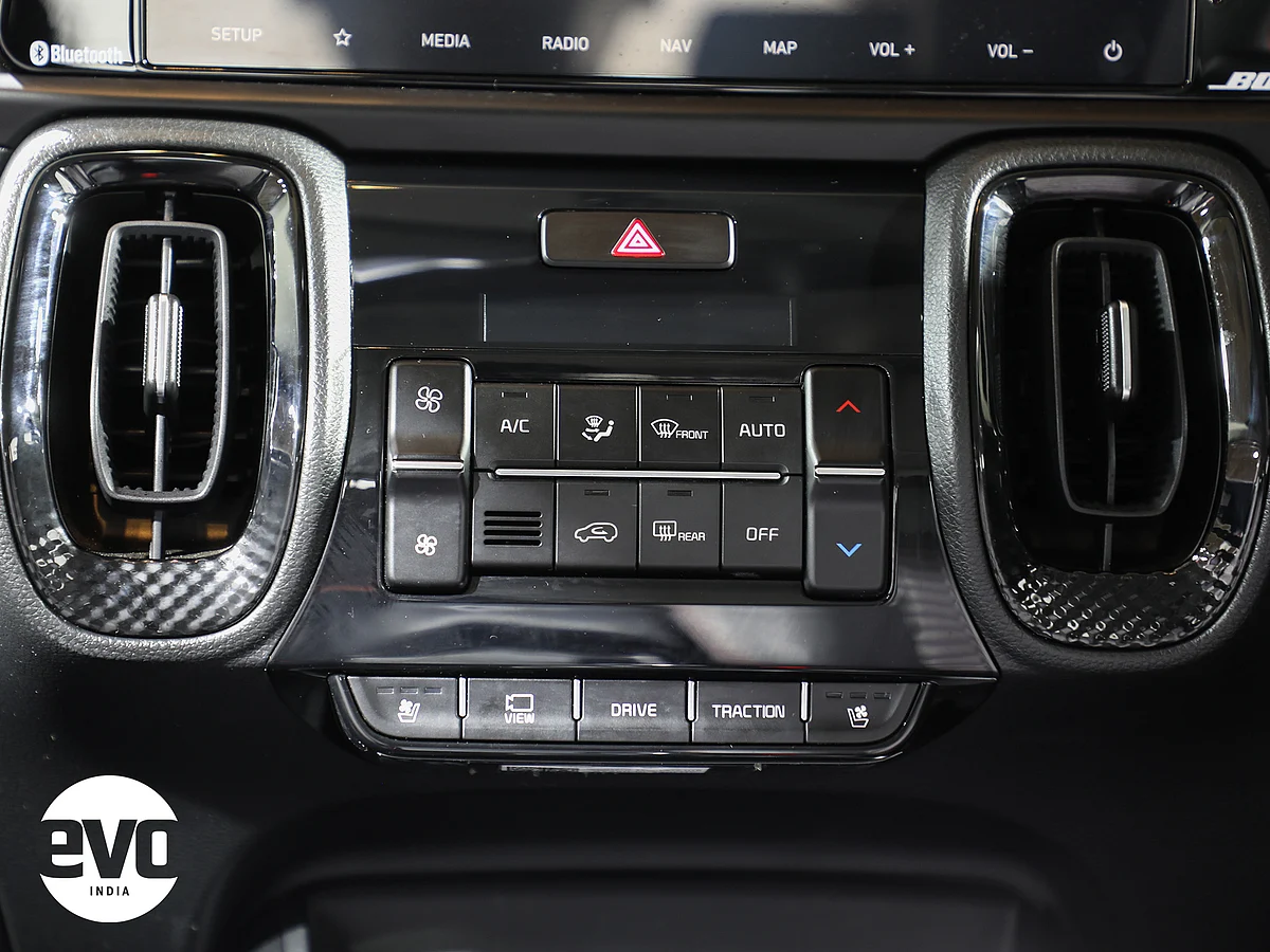 There is a stark lack of knobs on the dashboard