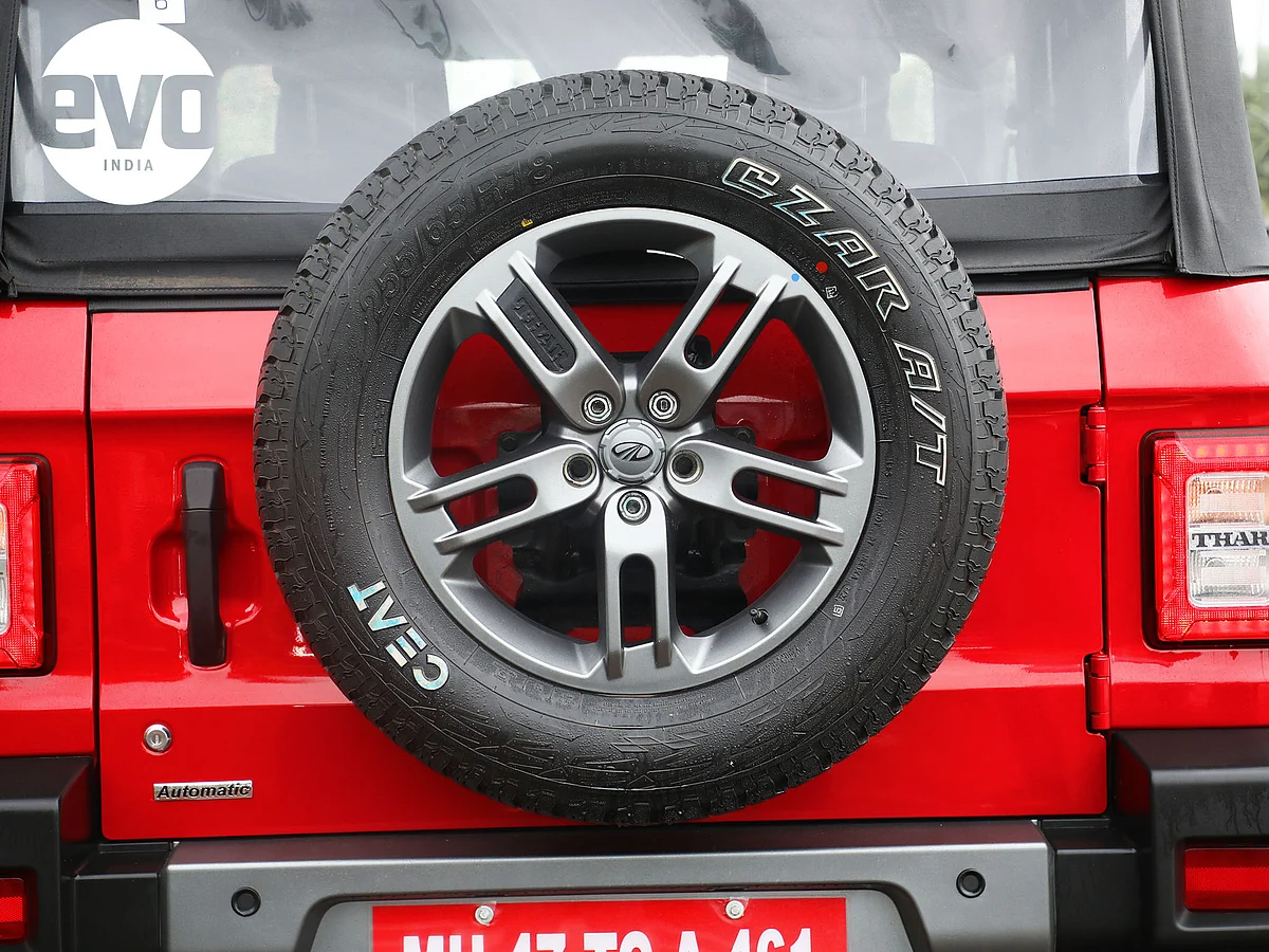 All terrain tyres on 18-inch alloy wheels on the LX variant