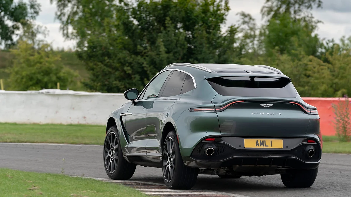 The ducktail spoiler seals the deal!
