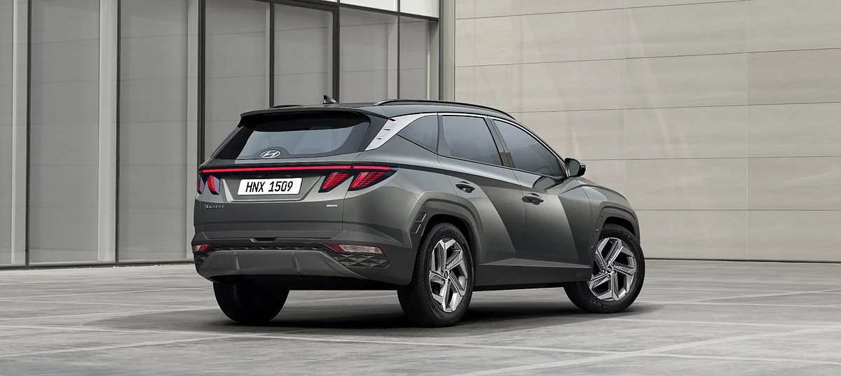 Sharp taillights look distinctive