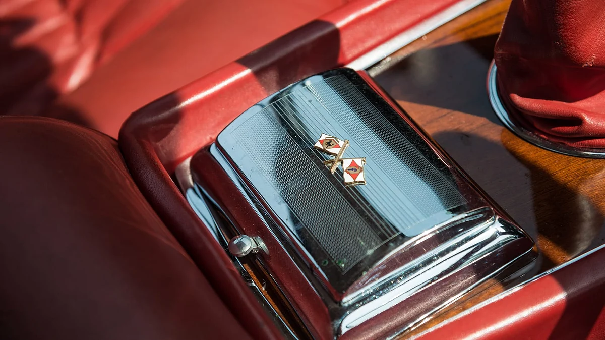 The ashtray: a staple of Italian cars from the '60s