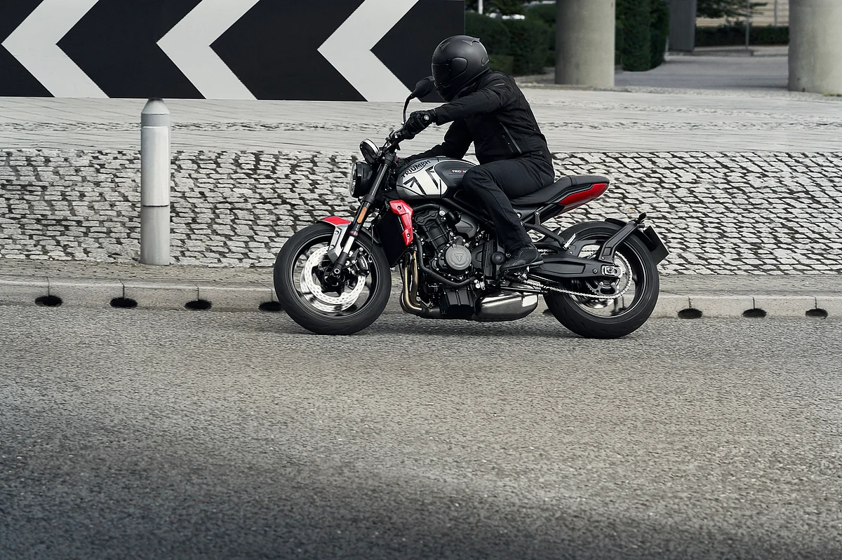 Triumph Trident scores big on sex appeal