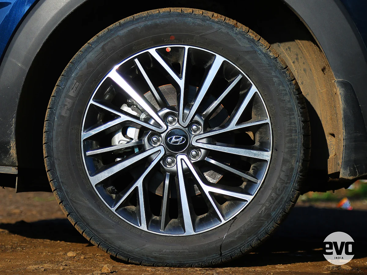 18-inch diamond cut alloys