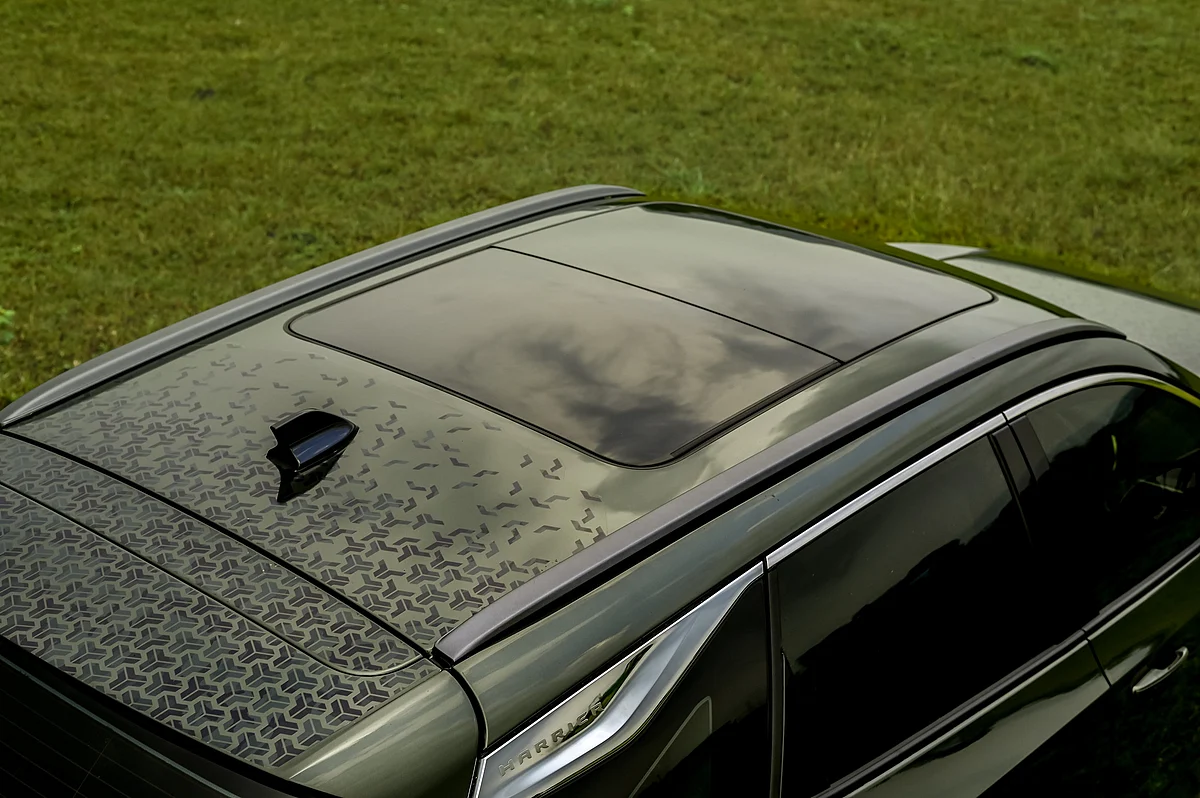 special Camo graphics as a part of the additional package