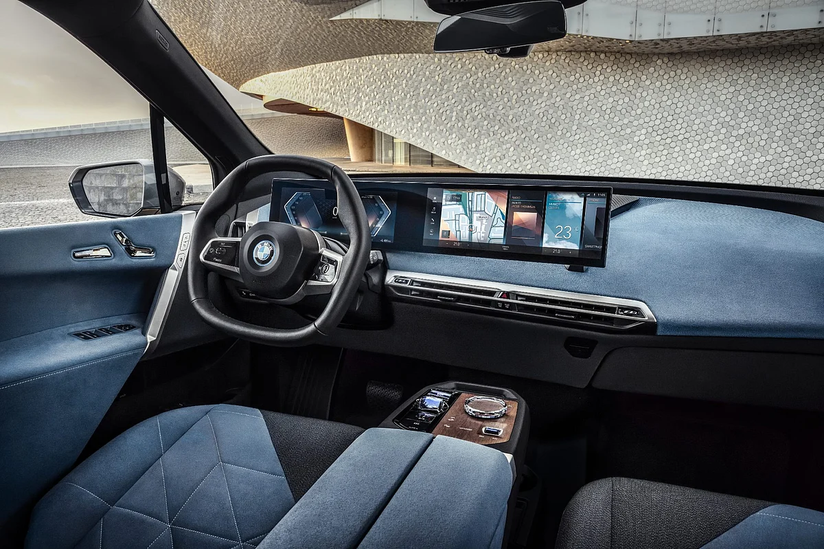 Luxurious cabin features 'shy tech' that obscures itself when not in use