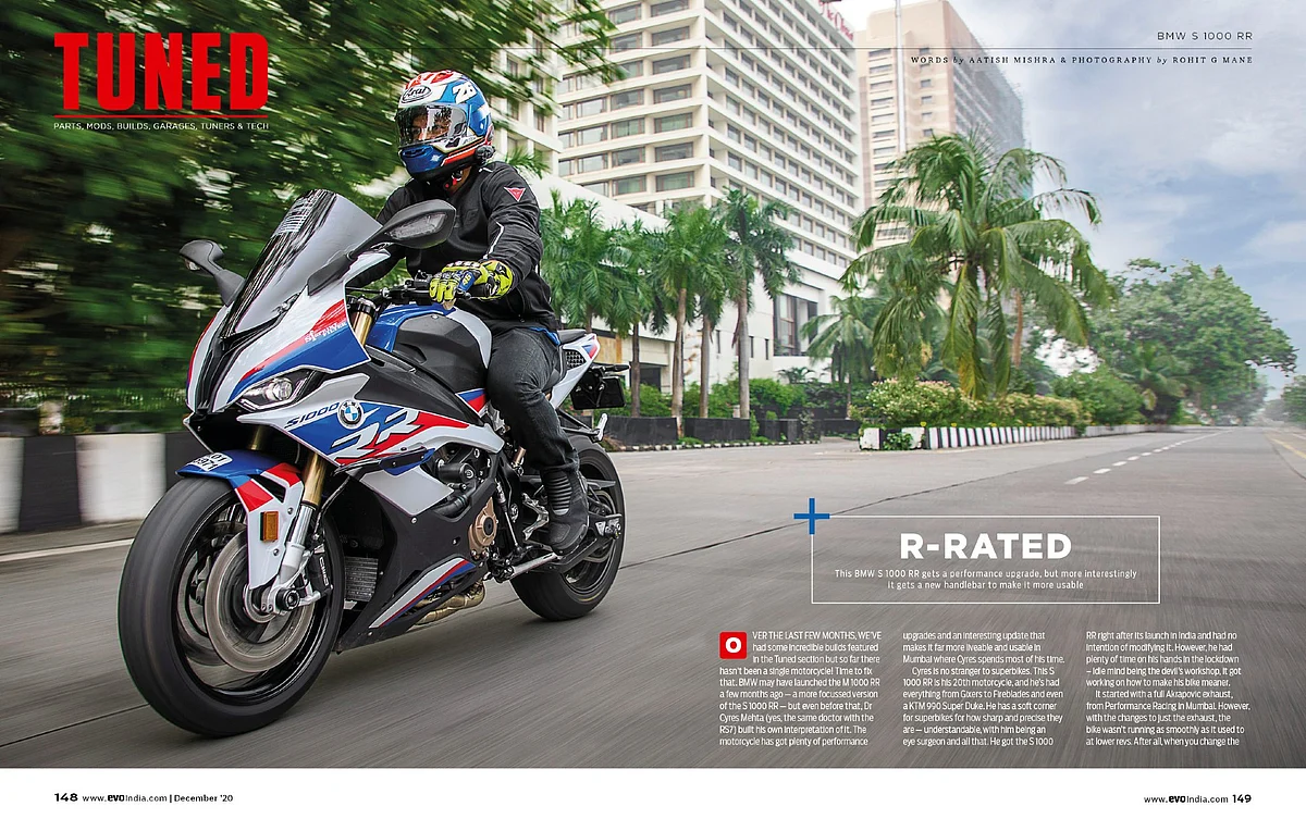 What happens when a BMW S 1000 R gets a full system Akrapovic exhaust with an upright bar?
