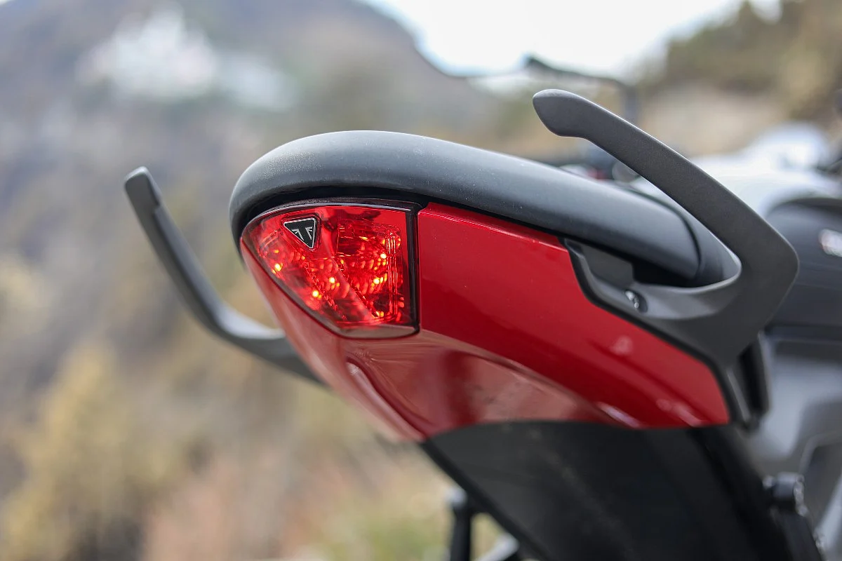 The tail lamp is reminiscent of the Daytona 675