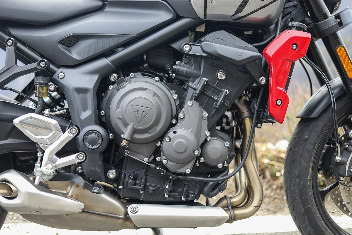 The Triumph Trident gets that blissful triple howl