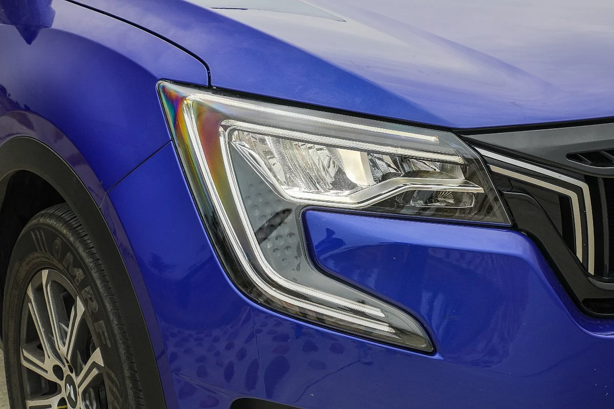 The XUV700 gets distinctive C-shaped DRLs which are bound to gain attention