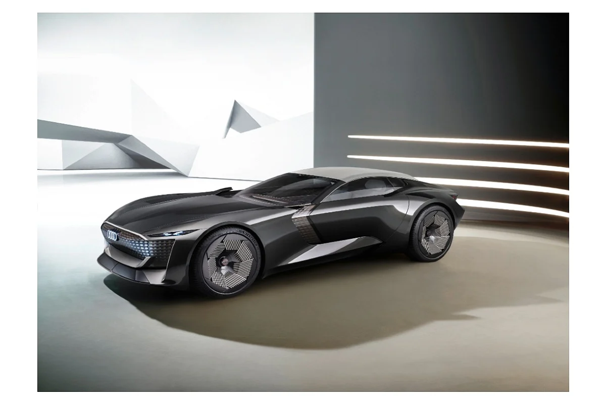 Variable wheelbase is the talking point of the Audi Skysphere concept car