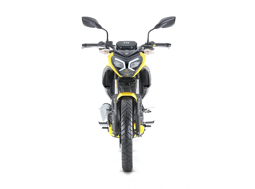 The headlamp is an all-LED unit with DRLs, bearing resemblance to the Apache RTR from the front