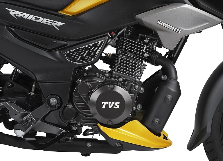 The 124.8cc ETFi oil-cooled engine is brand-new