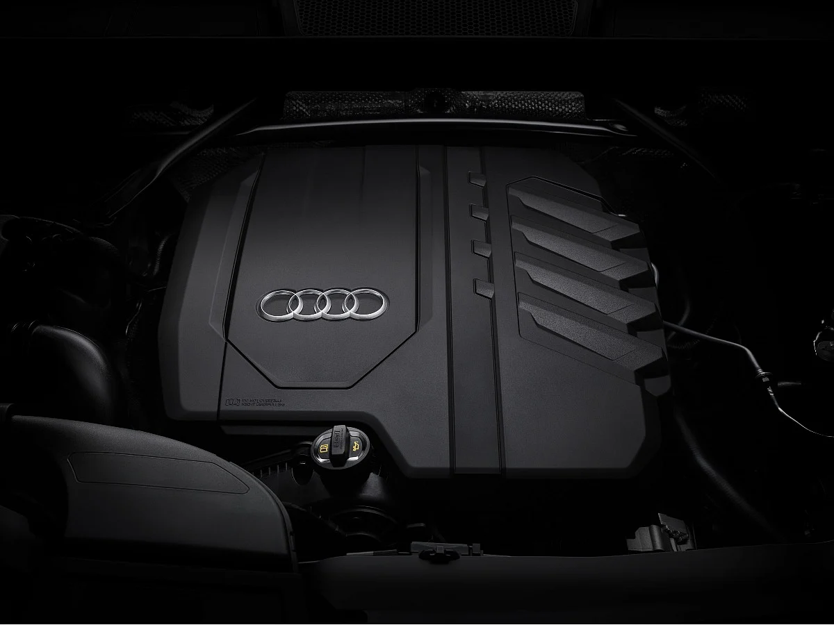 No oil-burner this time! The Q5 is now powered by a 2-litre TFSI petrol