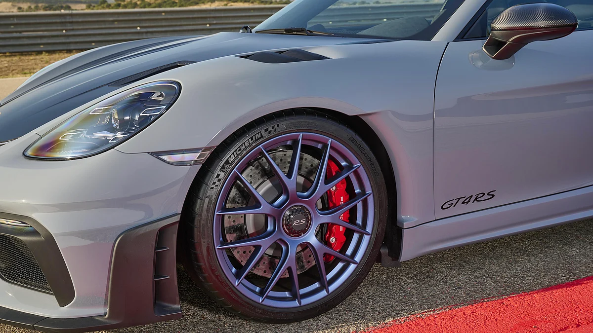 Weight shedding comes majorly dure to carbon-fibre bonnet, front wings, thinner glass and a lesser sound deadening