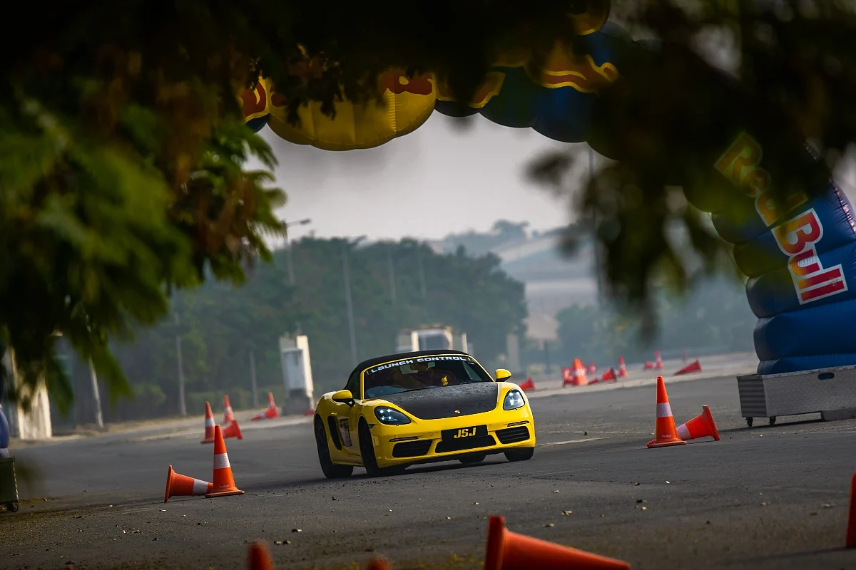 This event was a thrilling opportunity for the drivers to bring out their exotic, modified and stock weapons to the track, pit them against one another and find out who is faster.