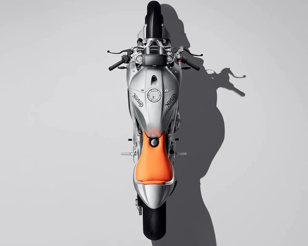 The fuel tank of the V4CR prototype is made of carbonfibre