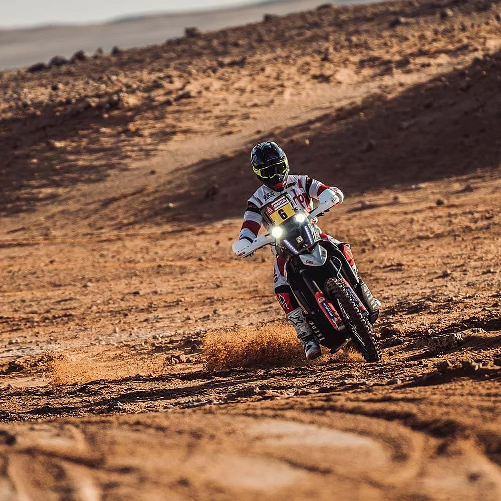 A navigation error earlier in the stage cost Aaron some time. Due to that, he had to push through the last section of dunes to make up for lost time.