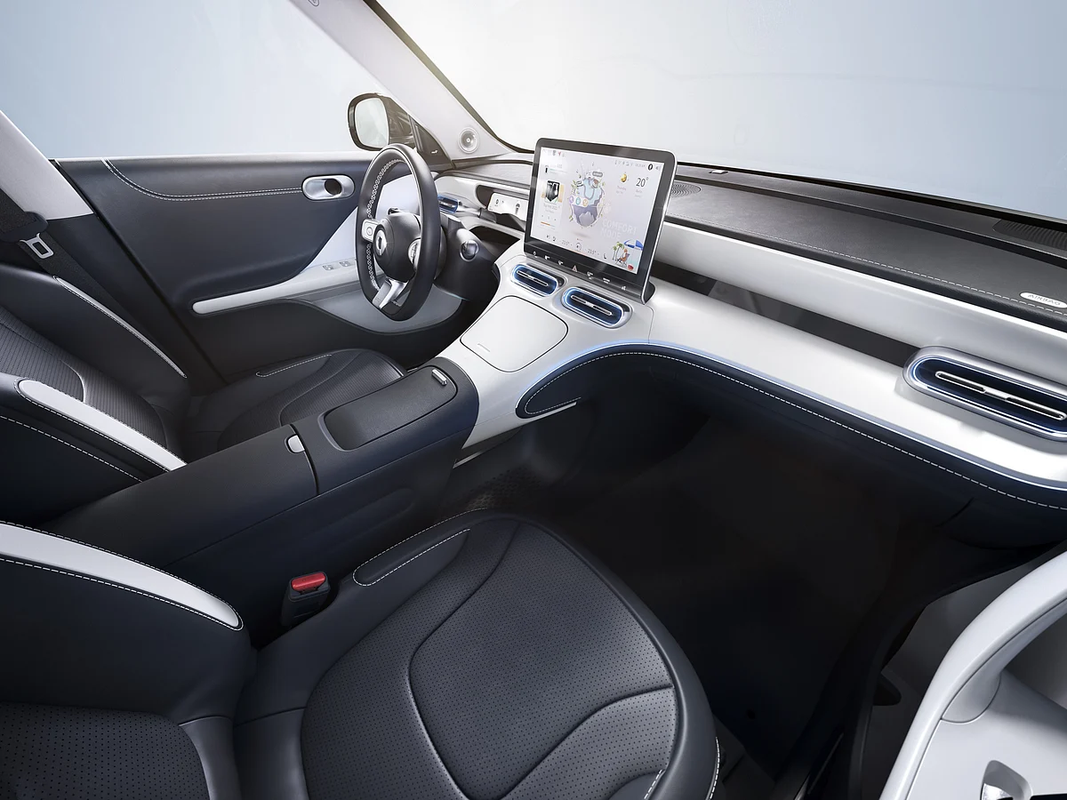 The interior has a massive HUD