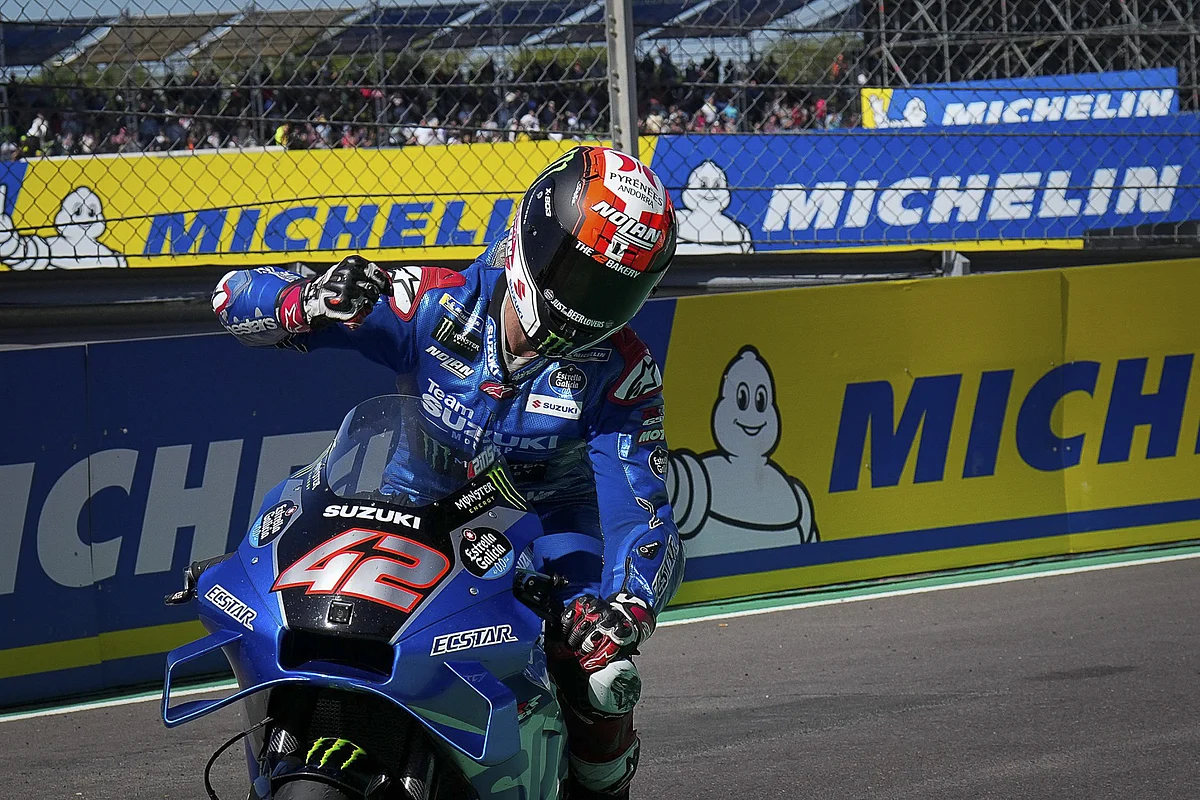 Alex Rins finally put off the jinx