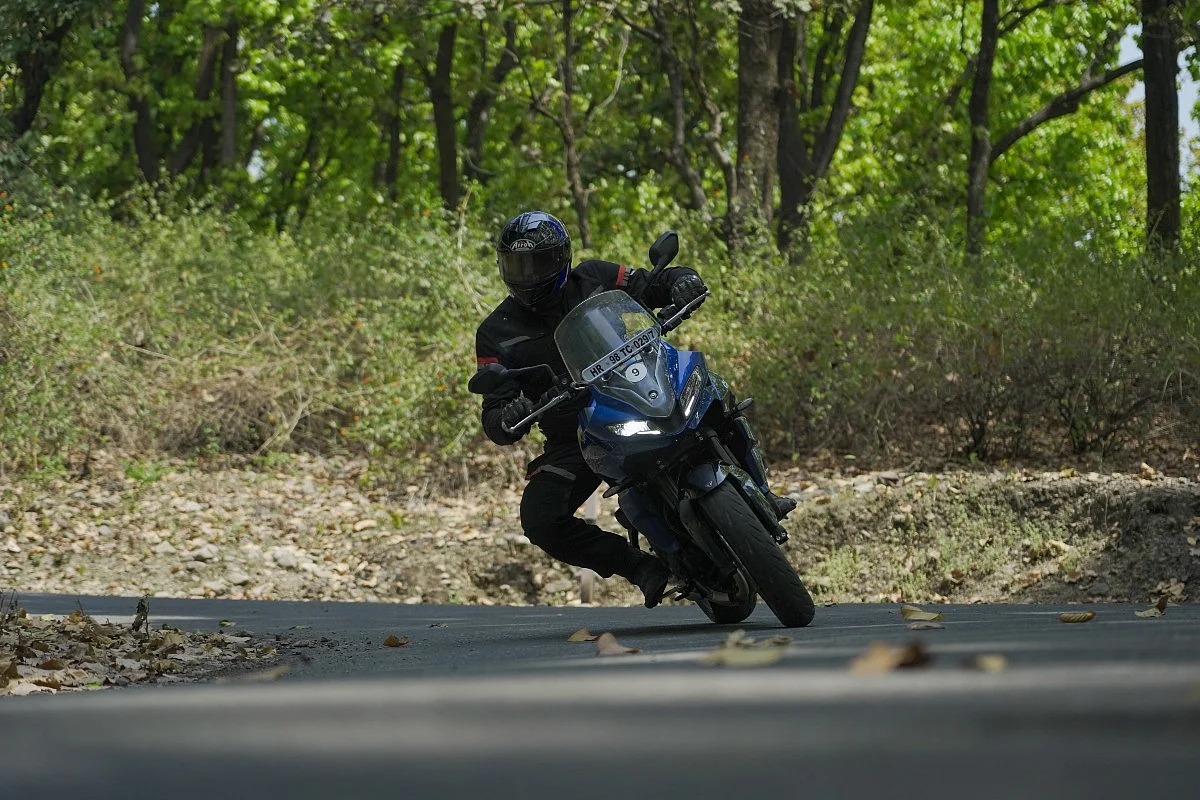 The Tiger Sport 660 retains most of the sporty handling chops of the Trident