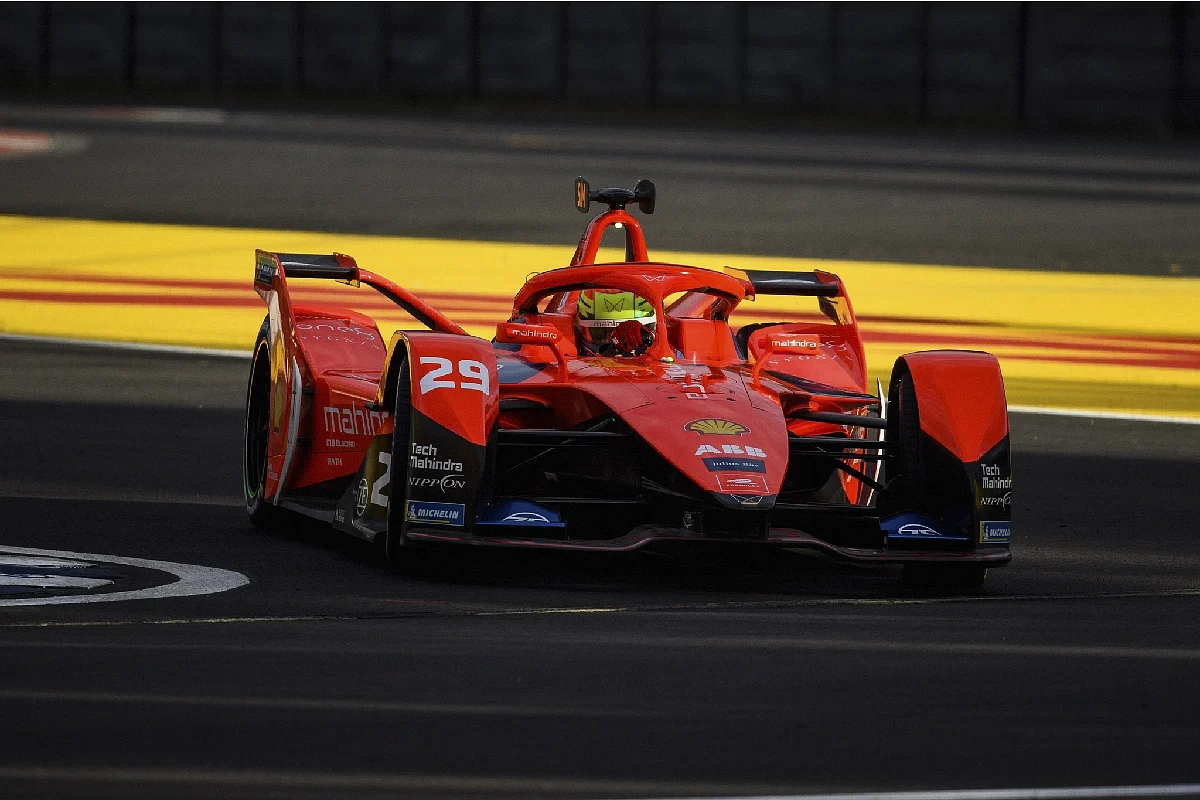 Sims will be hoping for a clean weekend after scoring no points so far