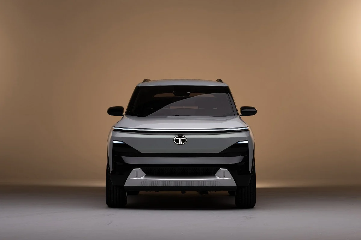 The Tata Sierra features an all-new design that borrows inspiration from the OG