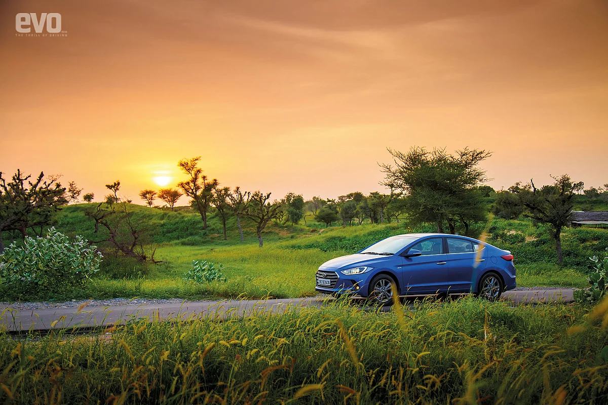 We finally capture a stunning sunset with a brilliant hue of colours at the green dunes of Mandawa
