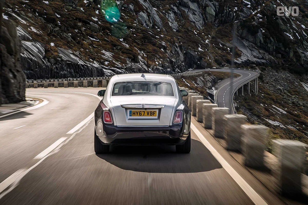 The rear is reminiscent of the flowing designs of the 1950’s