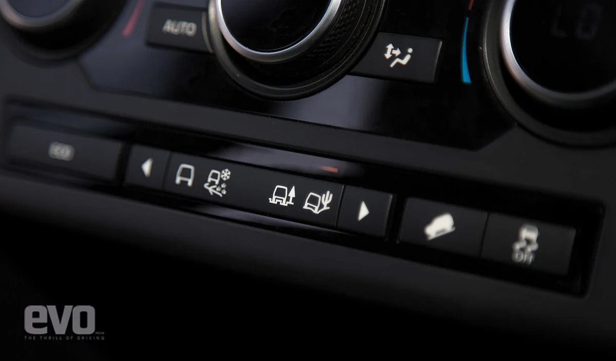 Remember to engage Sand mode on the Discovery Sport’s Terrain Response System before driving on to the beach