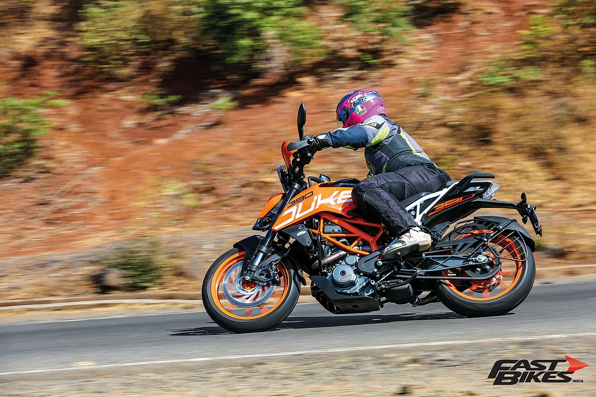 The 390 Duke’s Metzeler rubber is delightfully grippy