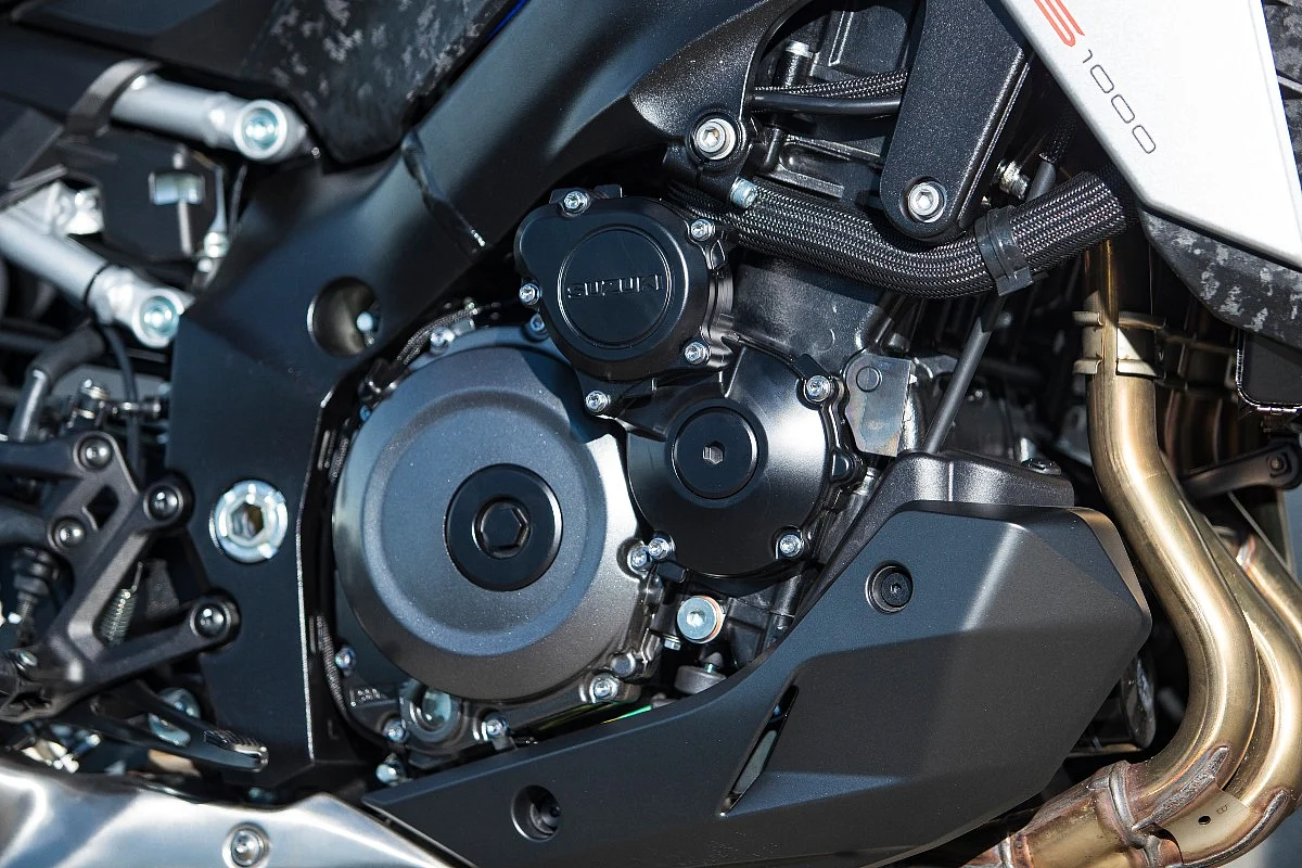 2021 Suzuki GSX-S1000 engine