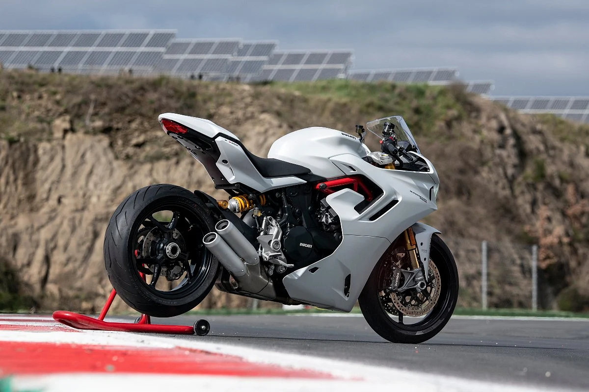 The 2021 Ducati SuperSport 950 goes up against the Kawasaki Ninja 1000SX, the Aprilia RS660 and the Aprilia Tuono 660