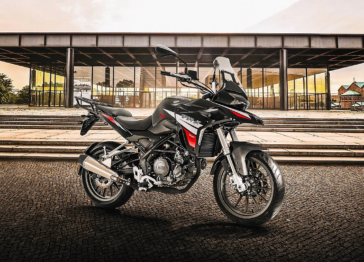 <div class="paragraphs"><p>A starting price of Rs 2.51 lakh makes the TRK 251 more expensive than the Himalayan and the Adventure 250</p></div>