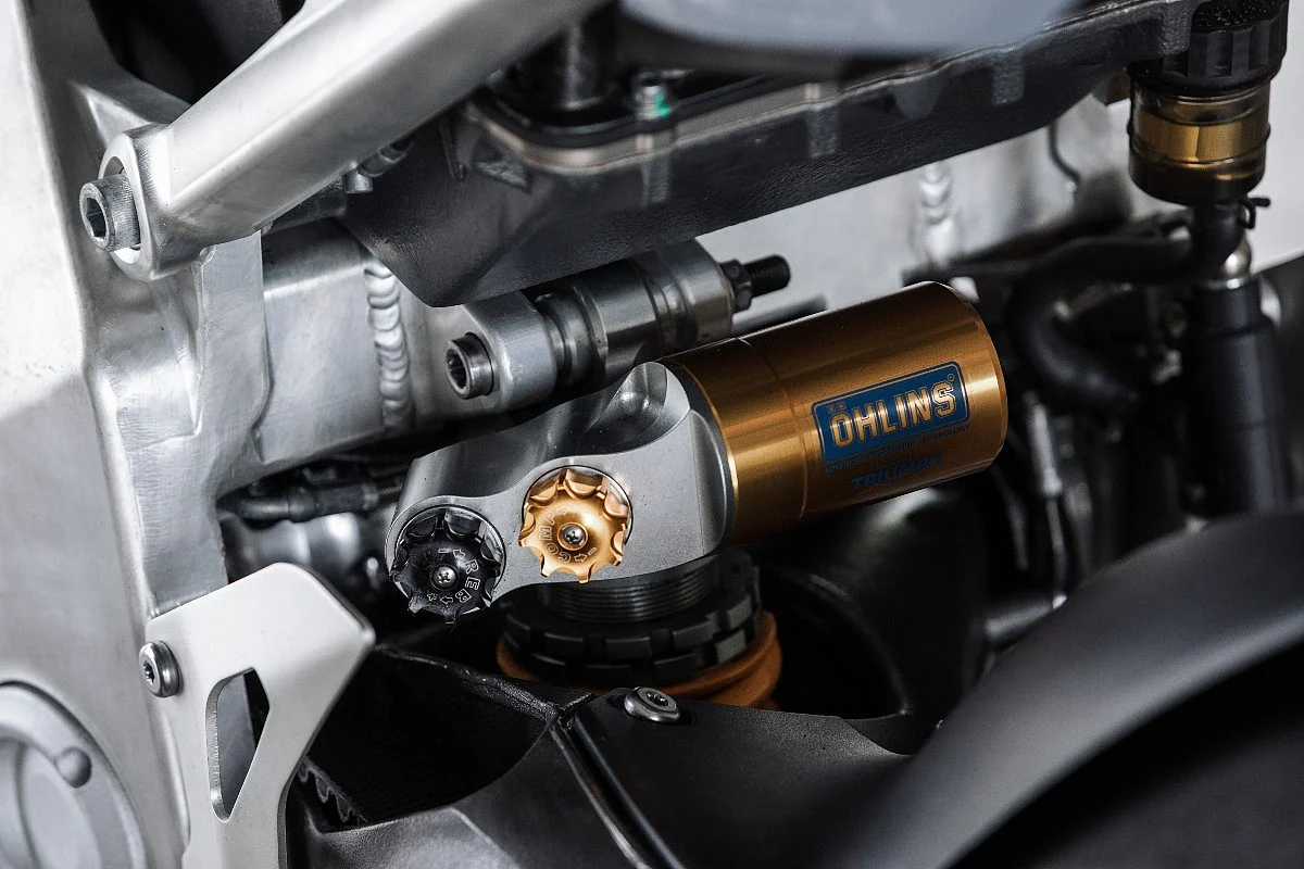 The Triumph TE-1 makes use of Ohlins suspension on both ends