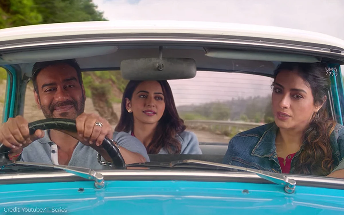 De De Pyaar De Movie Review: A Crude Social Comedy With A Man Problem