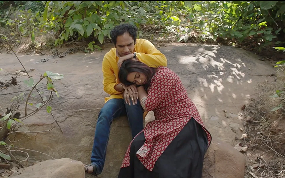 Rajlokhi O Srikanto Movie Review: Pradipta Bhattacharyya’s New Film Is A Haunting Cinematic Wish-Fulfilment