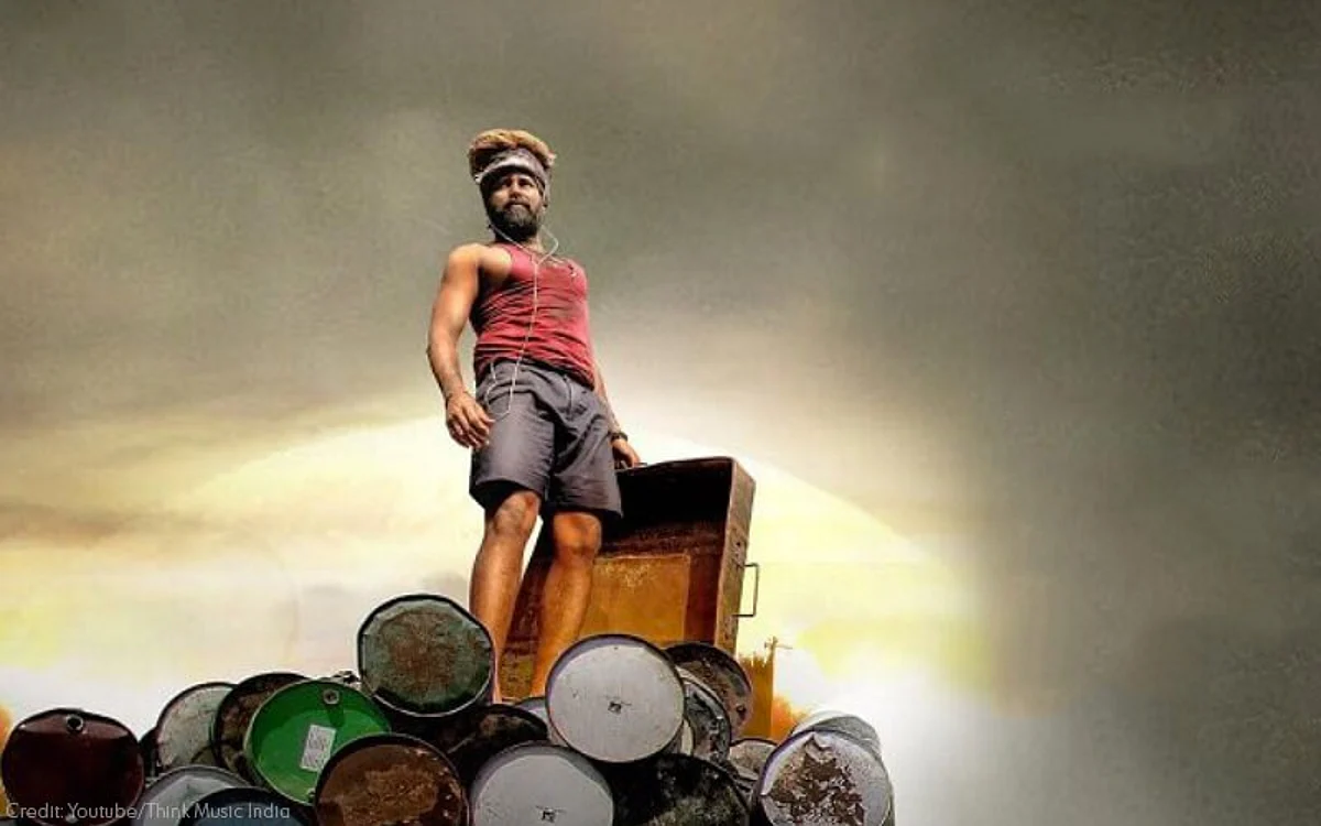 Irandam Ulagaporin Kadaisi Gundu Movie Review: Athiyan Athirai’s Impressive Debut, Produced By Pa Ranjith And Starring Dinesh, Delivers Its Message With Style To Spare