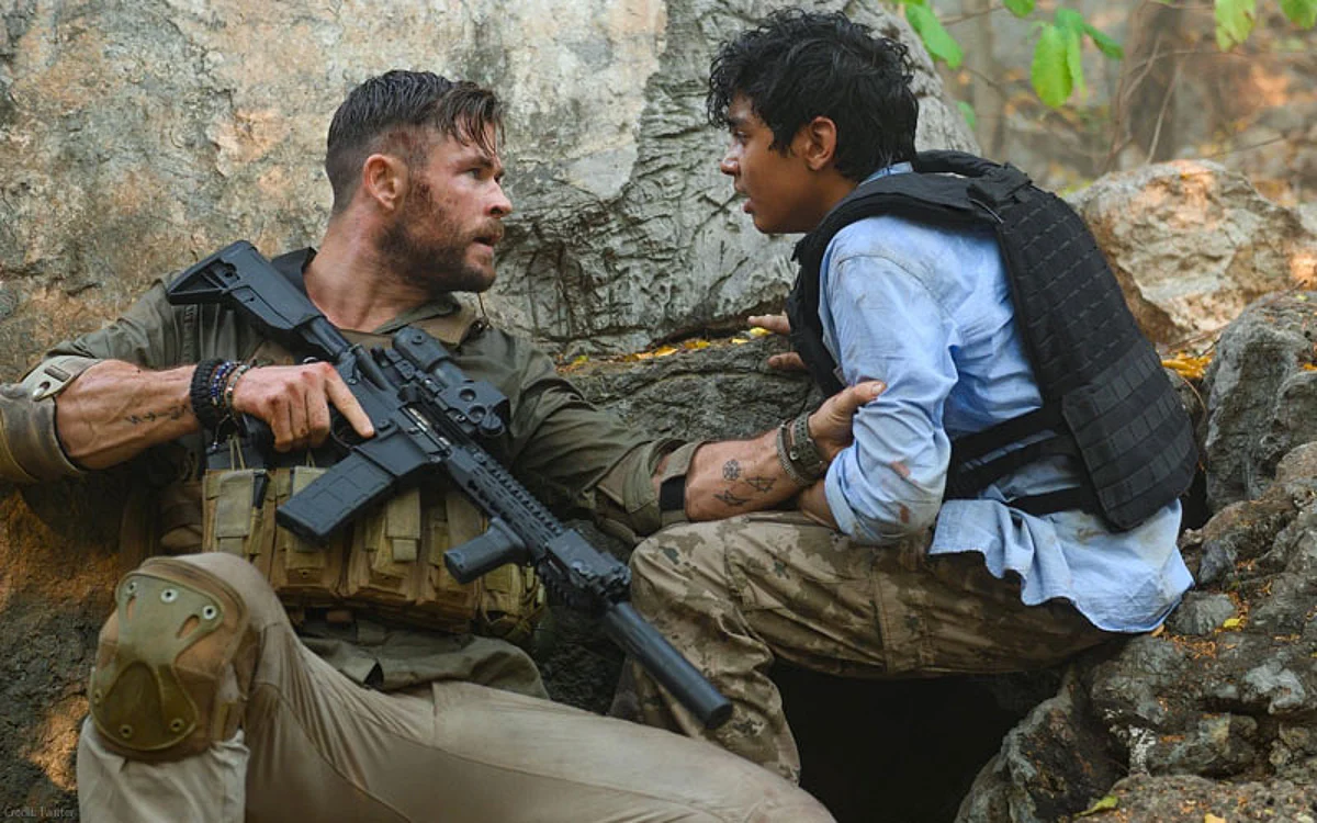 How A 16 Year Old From Mumbai Landed A Role In Chris Hemsworth’s New Netflix Thriller