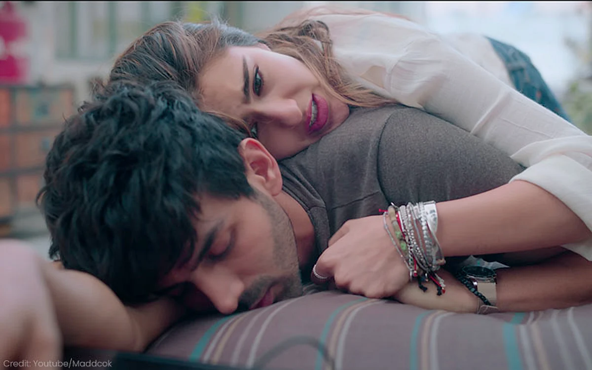 Love Aaj Kal Movie Review: A Catastrophic Love Story That Manages To Offend Both Boomers And Millennials