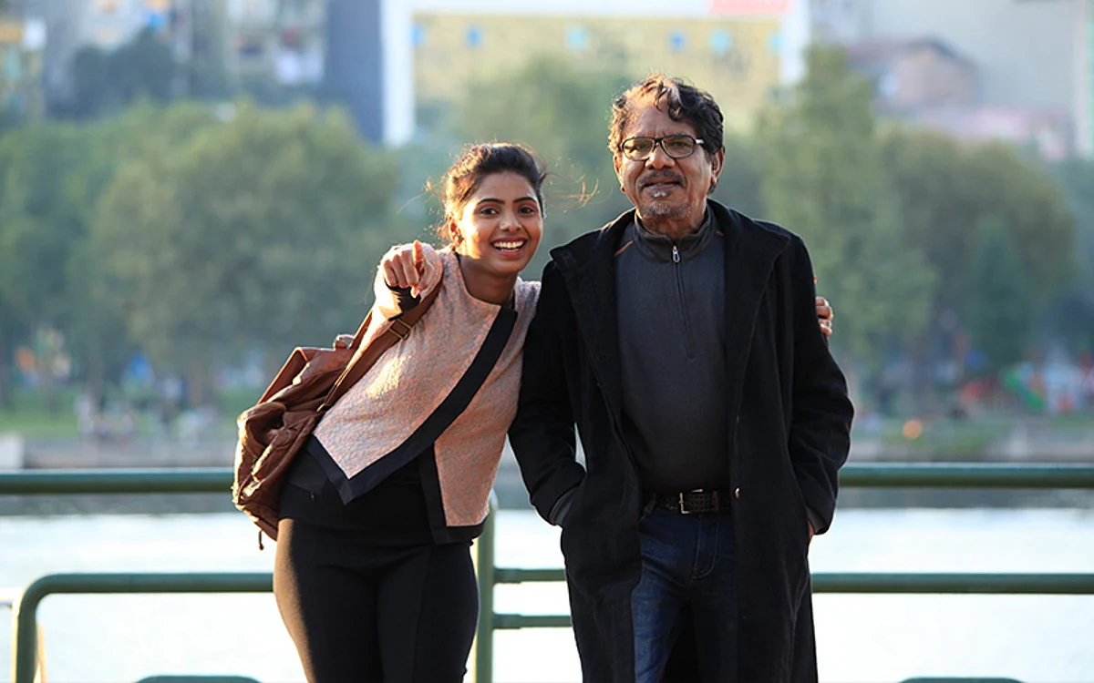 Meendum Oru Mariyathai Movie Review: An Over-Poetic Film Saved By Bharathiraja’s Presence